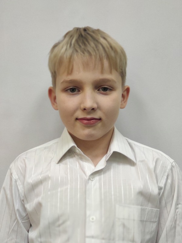 Колесников Борис.
